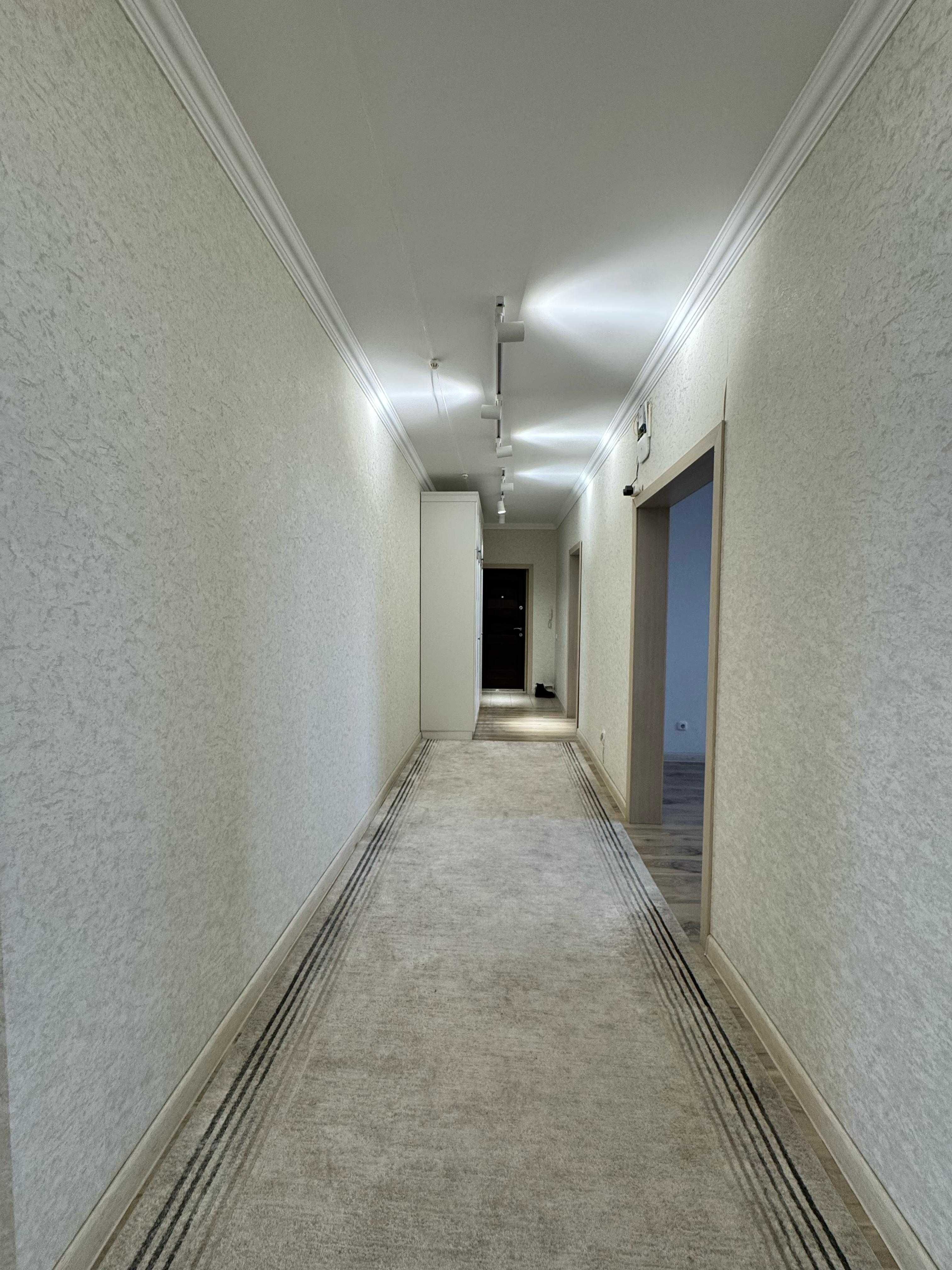 Продаем 3 комн. кв .-  89 кв.м. в НОВОМ ДОМЕ - Шахтеров 52