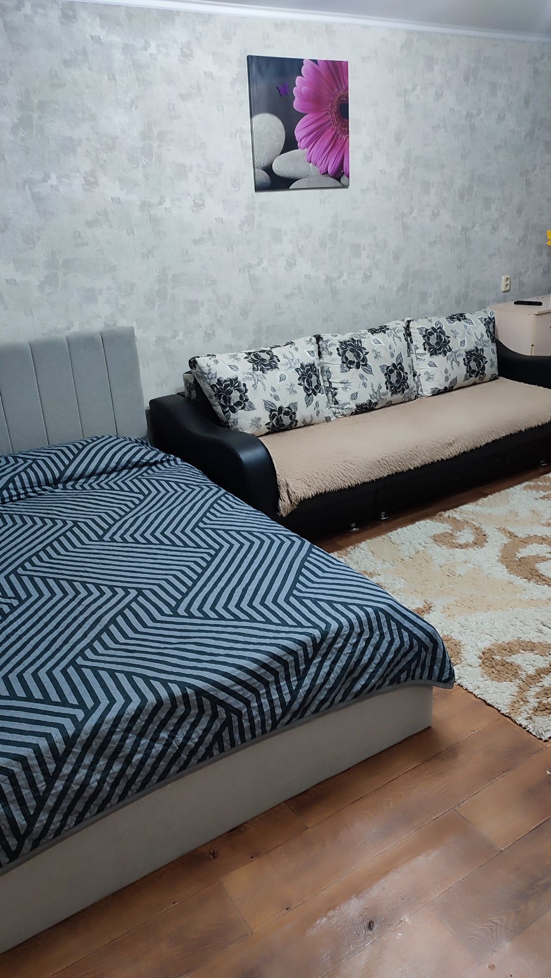 по Часам, Посуточно 1, 2ком.кв центр города