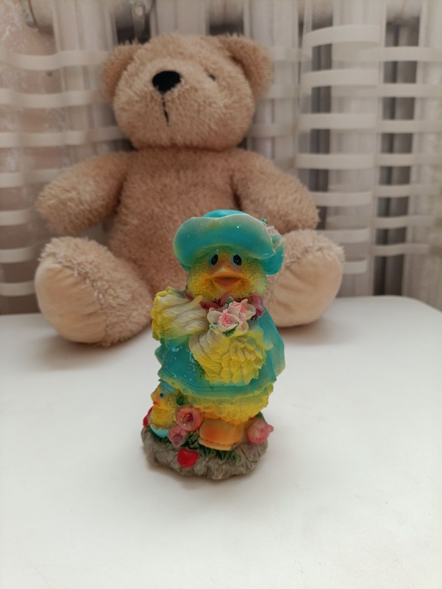 Копилки,  и статуэтка