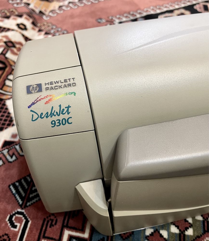 Принтер струйный HP DeskJet 930C, цветной, A4 Для компьютера