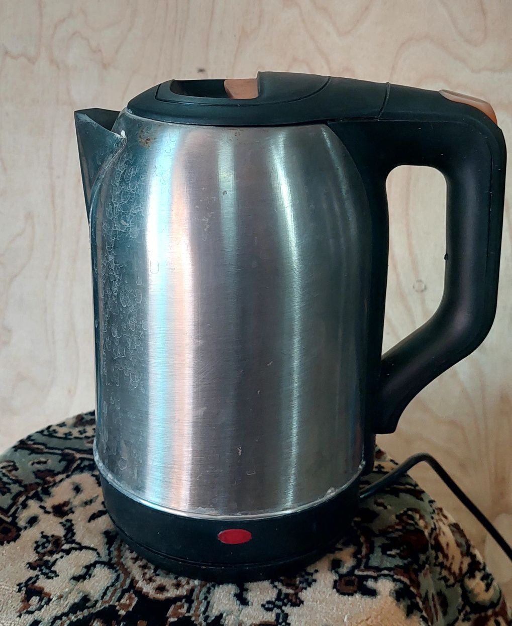 Продам чайник электрический
