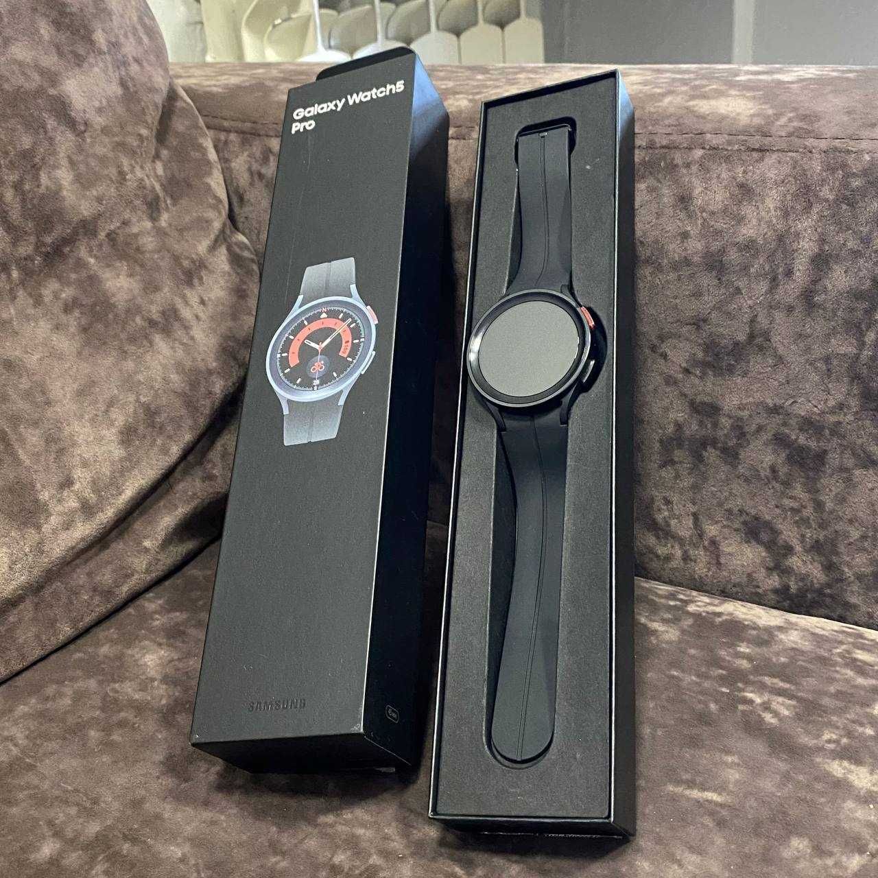Samsung Galaxy Watch5 Pro 45mm\ Lombard