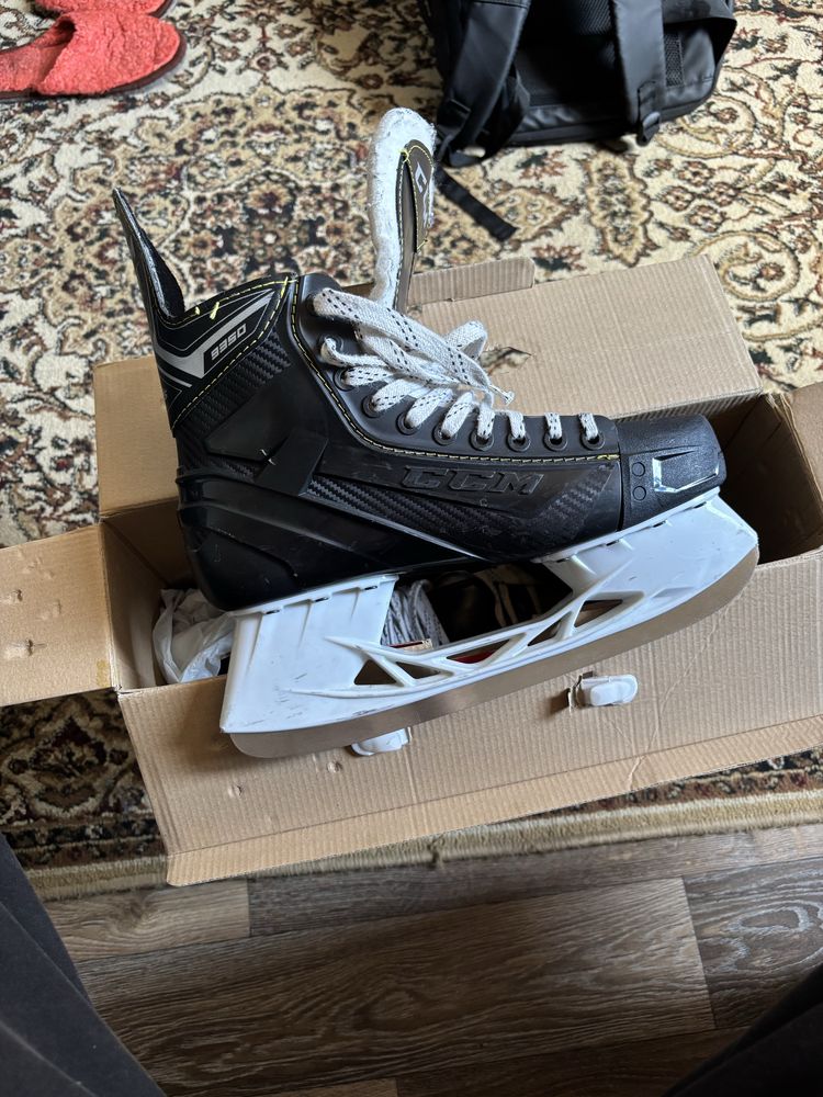 Ccm super tacks 9350