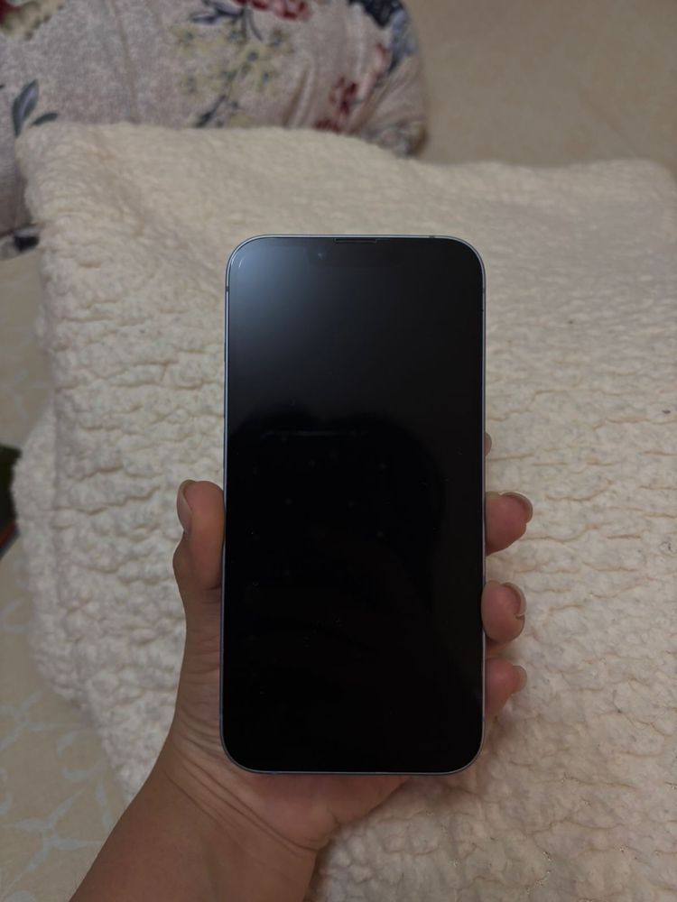 Продам IPhone 14/128 в голубом цвете