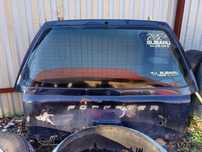 Продам заднее стекло на Subaru Forester.  .