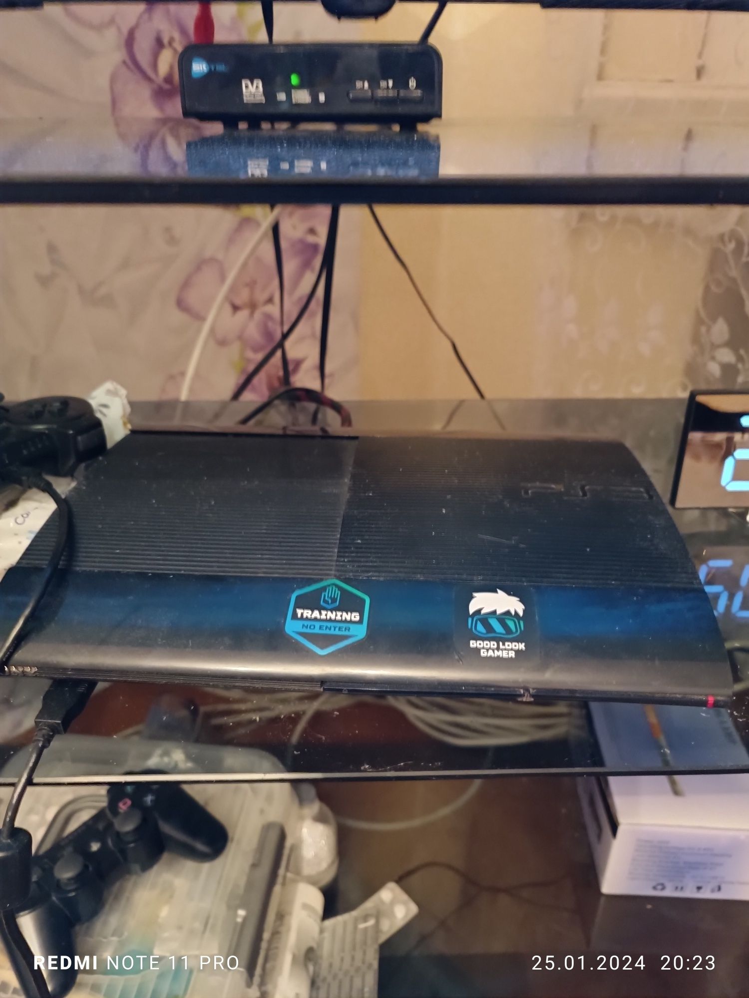 Продам PS 3 продам