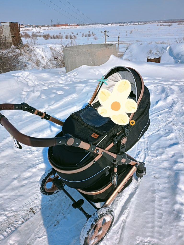 Продам детскую Коляску