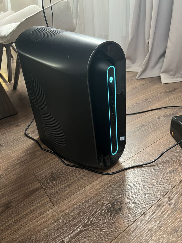 Продам компьютер Alienware и монитор MSI