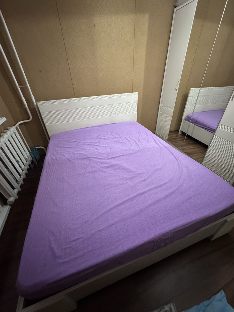 Продам кровать со шкафом