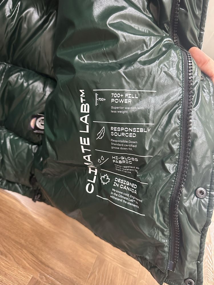Продам Канадский зимний пуховик Aritzia