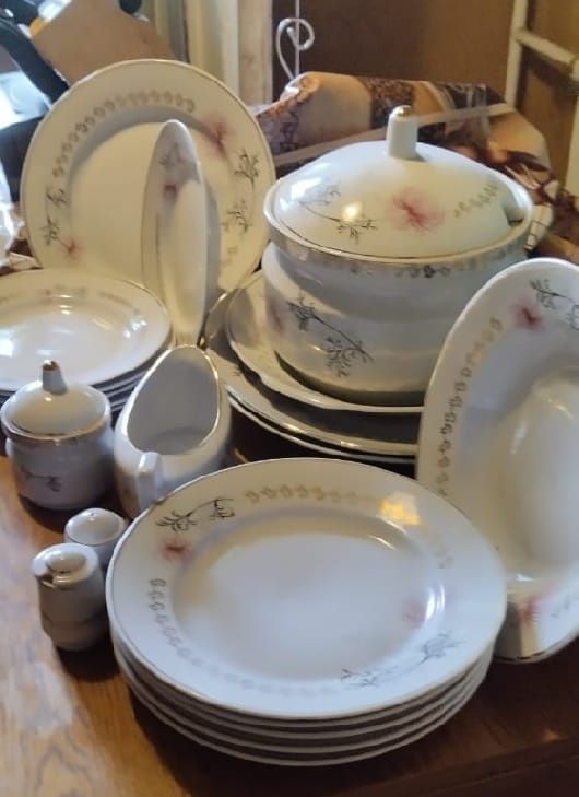 Продам Рижский столовый сервиз.