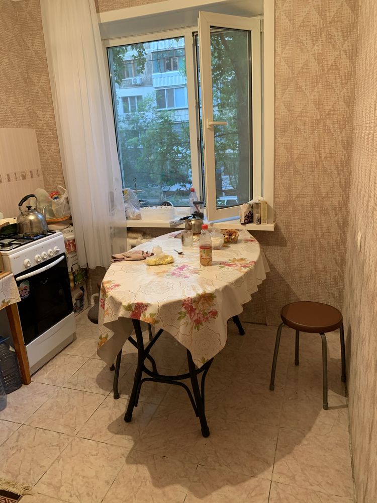 Продам 2х ком квартиру в 4 мкр дом 5