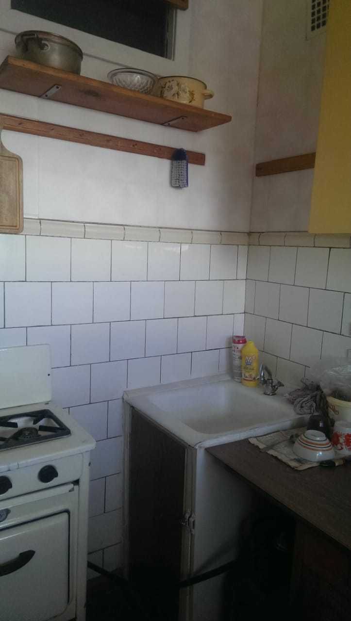 Продам 1 комнатную квартиру 36кв.м. 3-11 , 5 этаж. Центр, рынок.