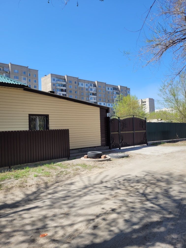Продам 3 комн.дом район 905 стройка