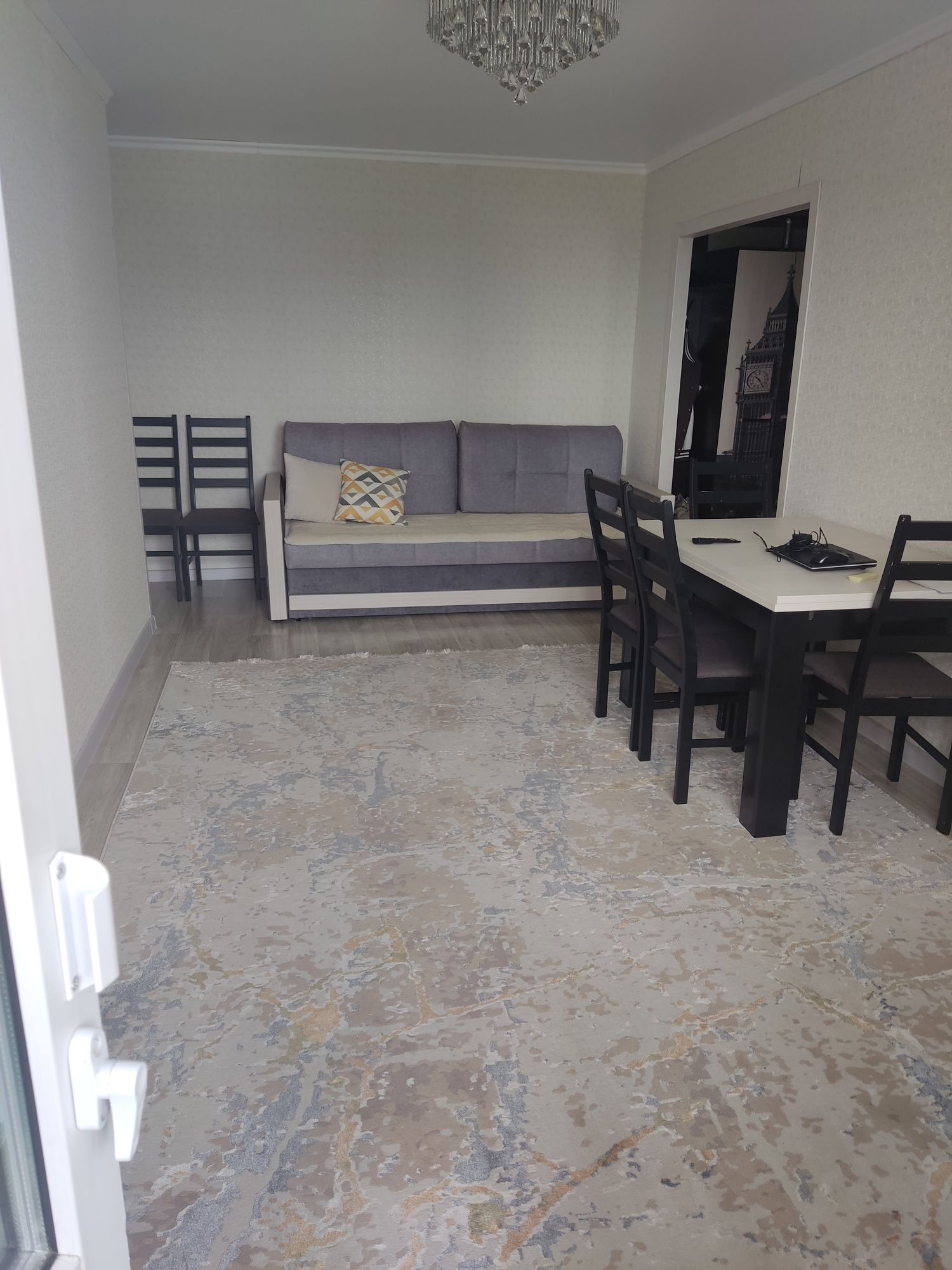 Продается 3 комнатная кв в центре  Заречного
