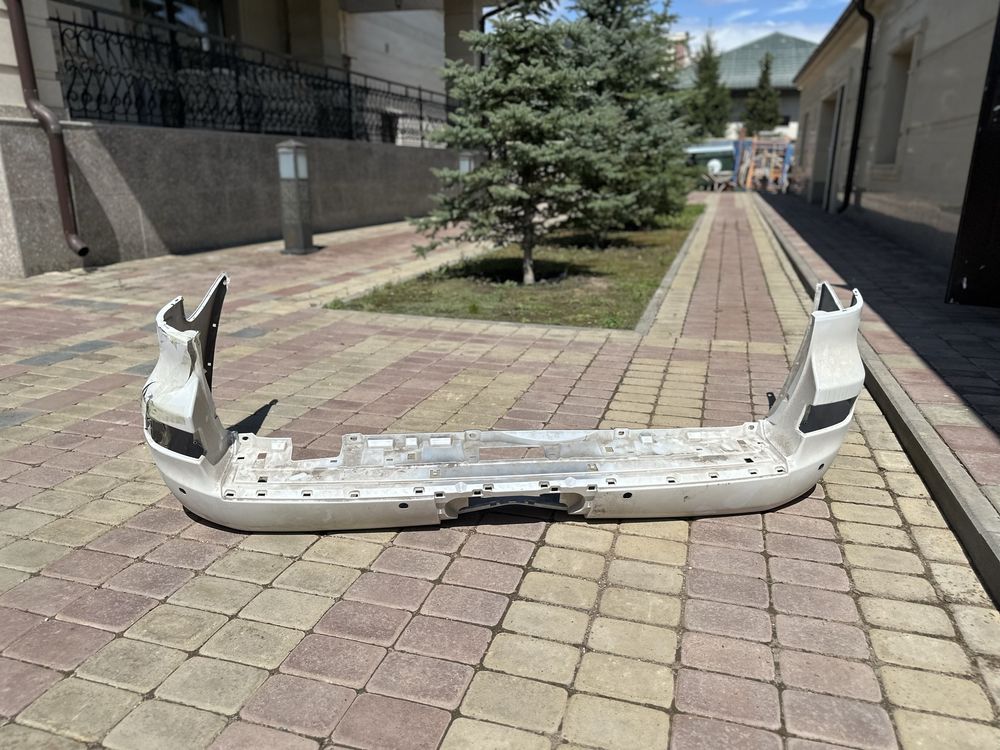 Бампер лексус 570