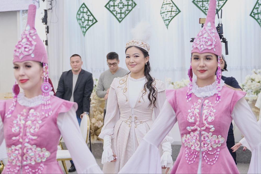 Платье на узату ручной работы
