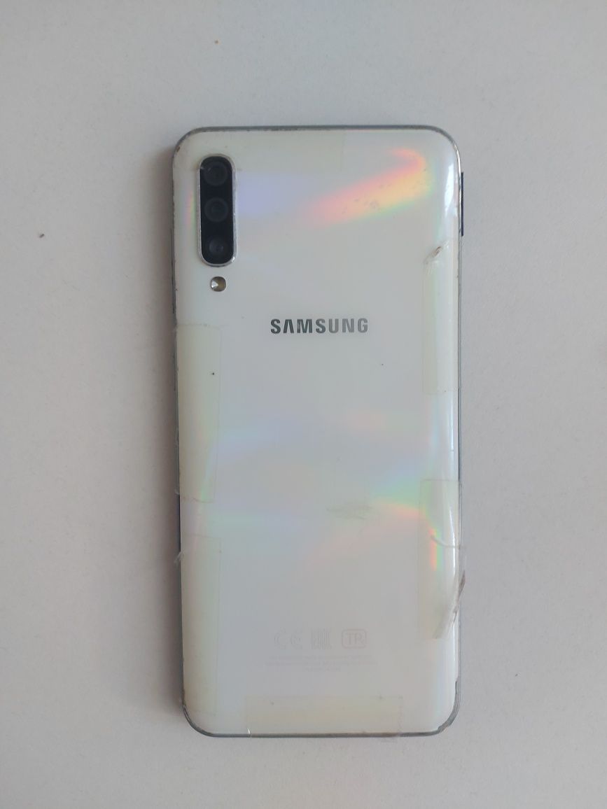 Samsung A50 продается