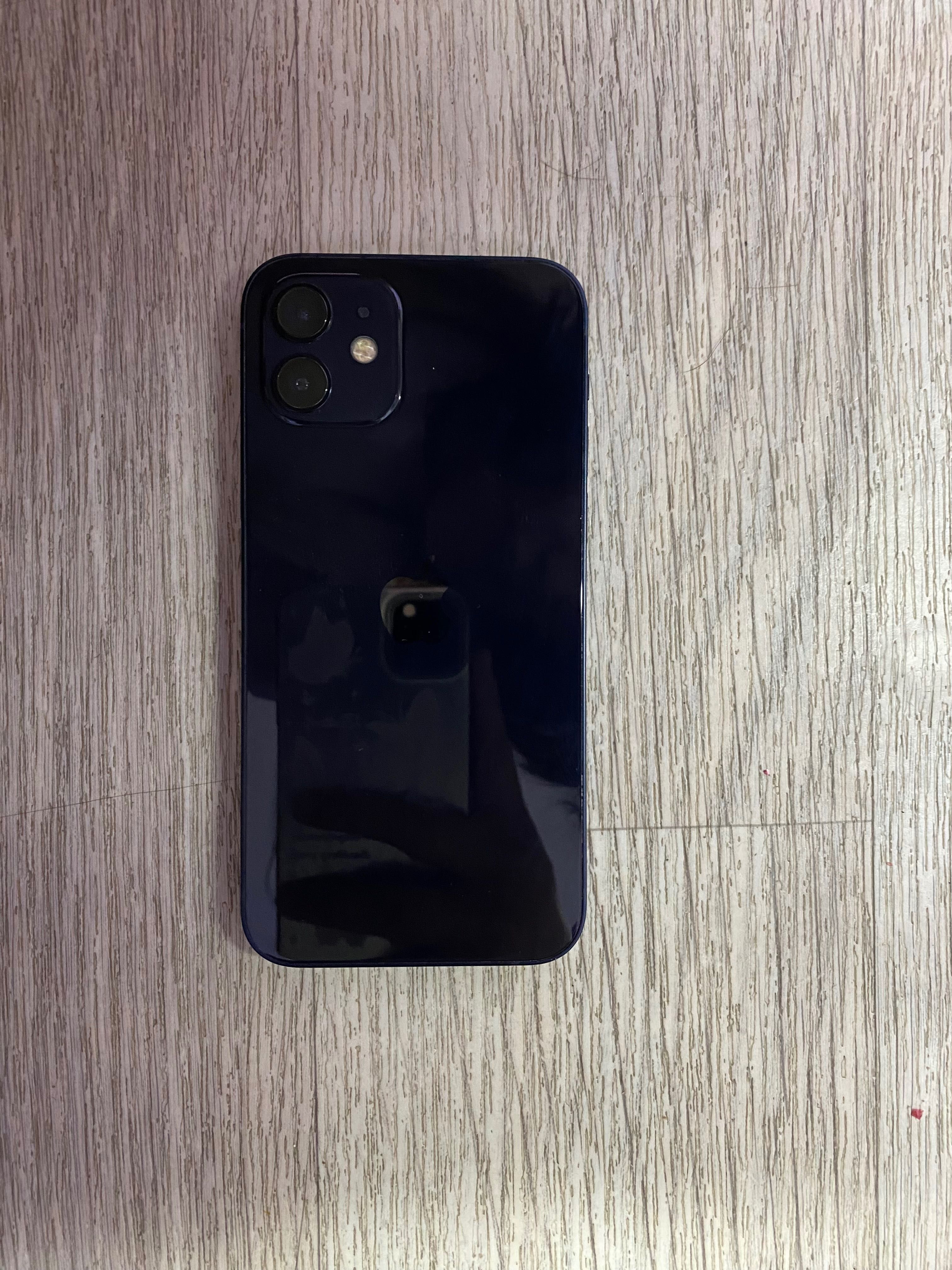 Iphone 12 ешқандай ақауы жоқ срочно сатам