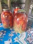 Продам соленья и пустые банки 3 л