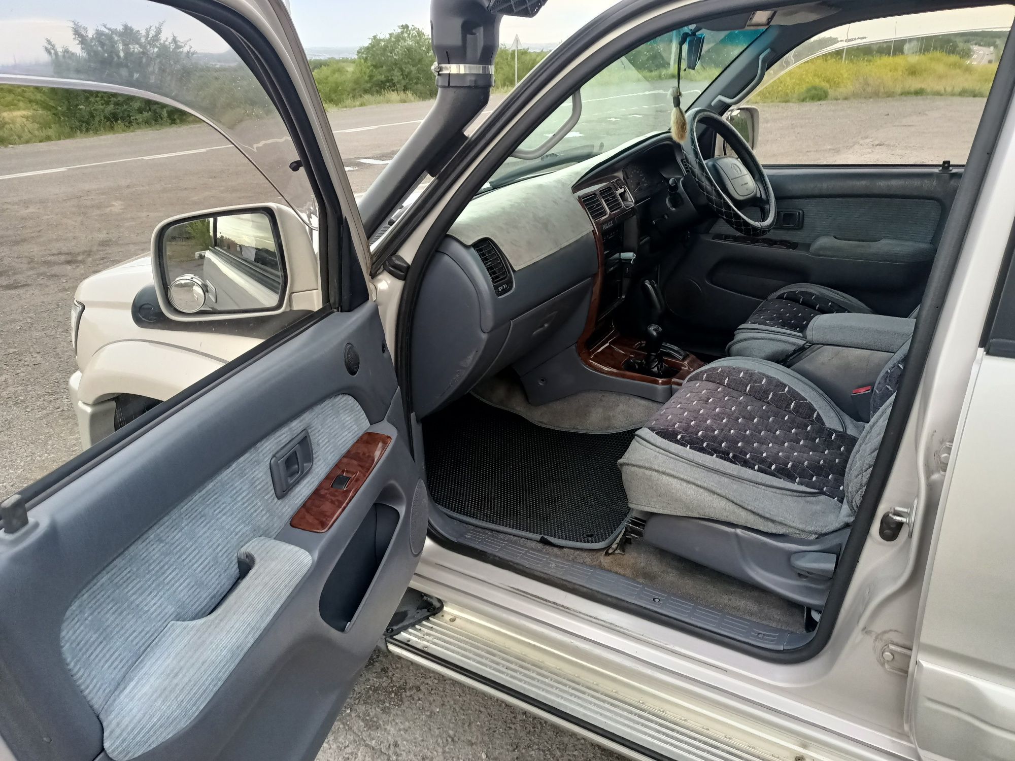 Продам Hilux Surf 185