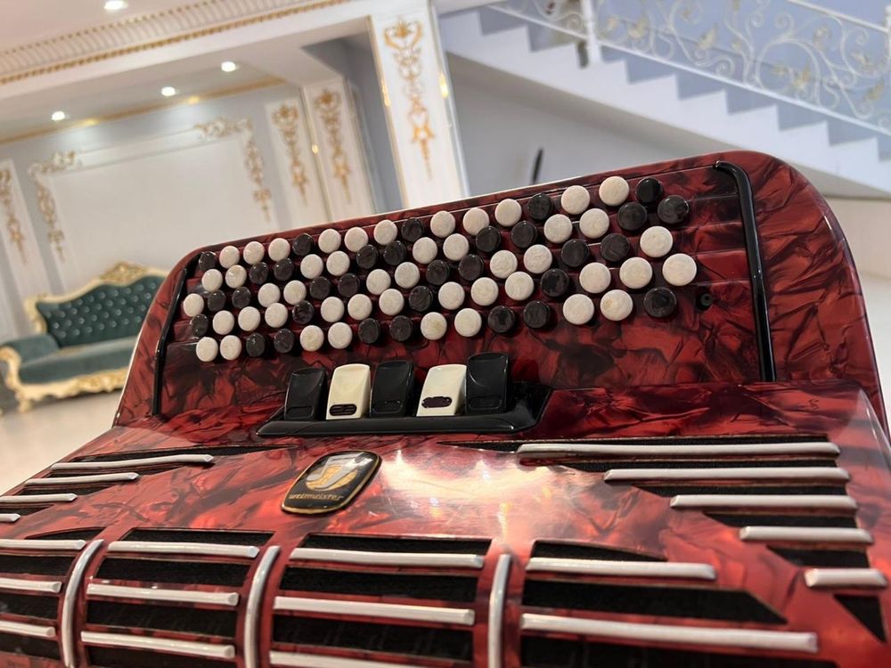 Баян сатылады,бес қатарлы