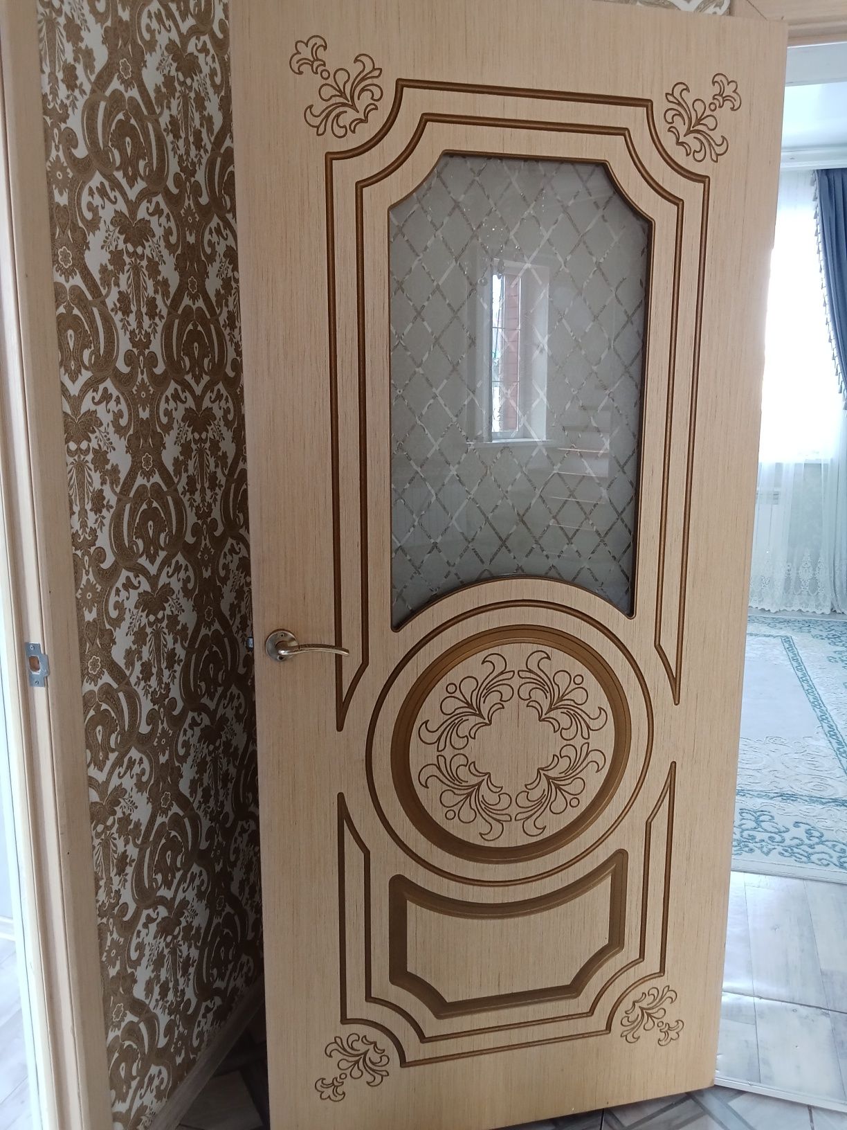 Есиктер   сатылады.