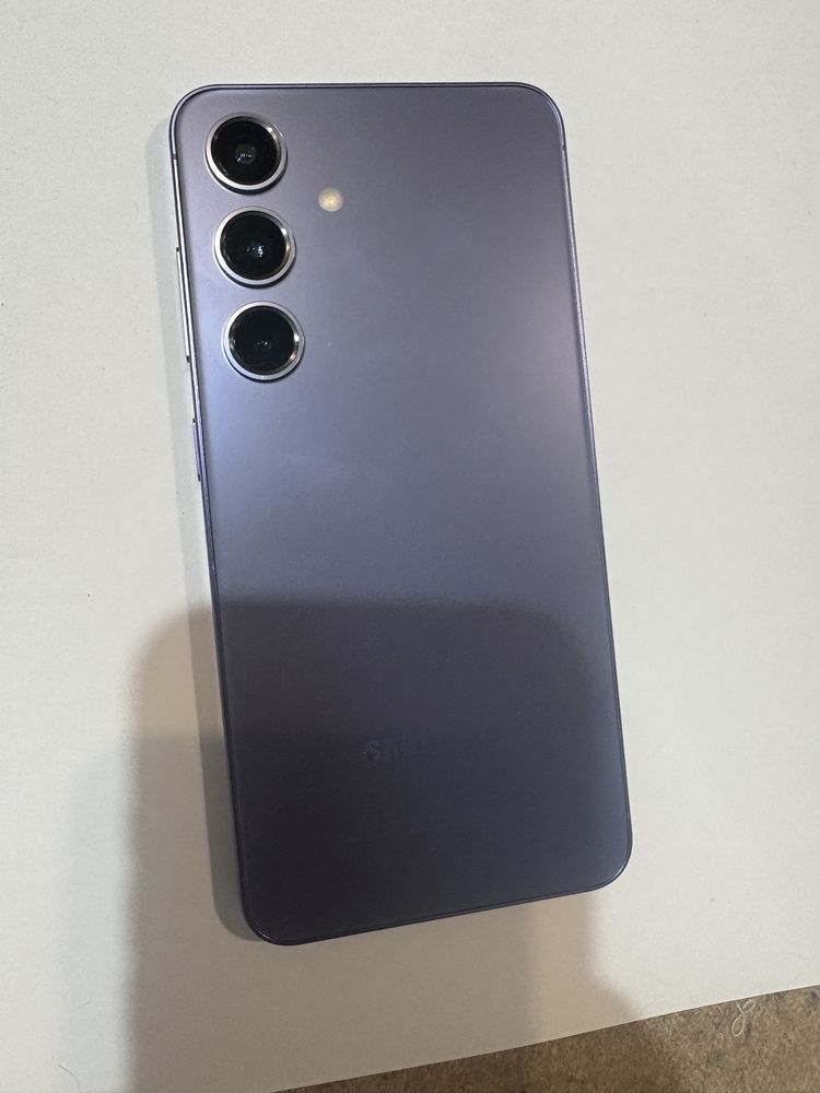Смартфон Samsung Galaxy S24 5G 8 ГБ/128 ГБ фиолетовый .,Новый!!!