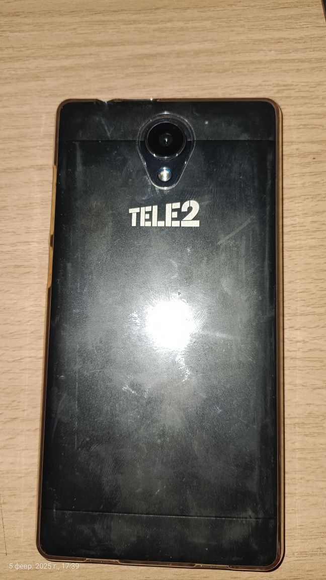 Продам телефоны разные.