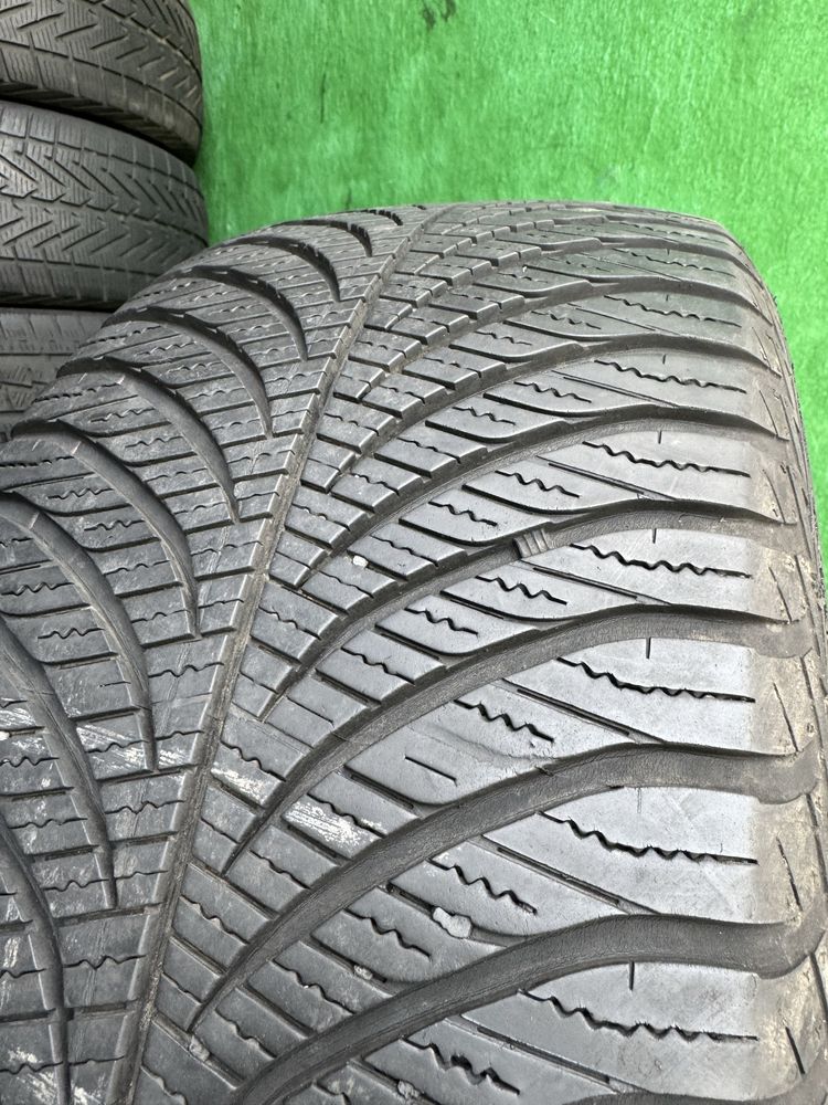 Шины 235/55 R17 Good year из Германии