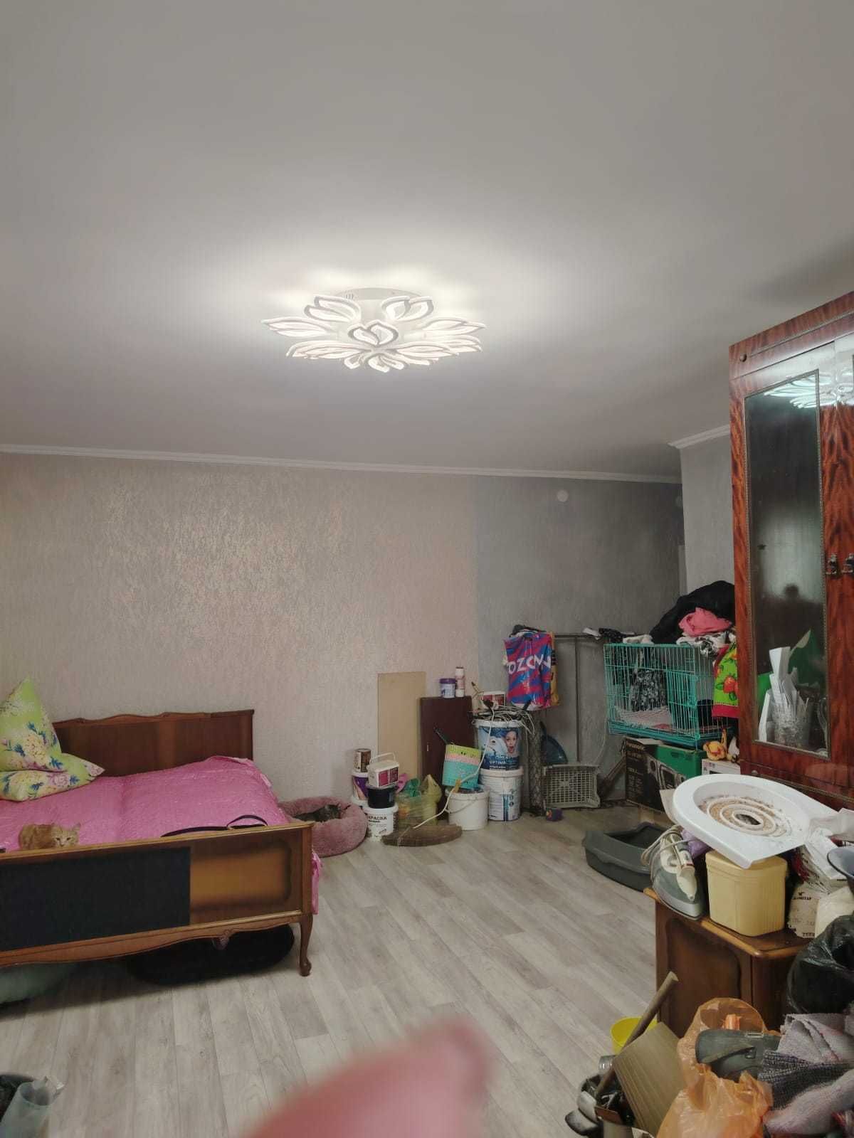 Продам 2-х квартиру 4/5 "кирпич" ул.Кайсенова д.32