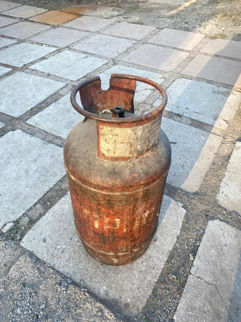 Газовый    балон