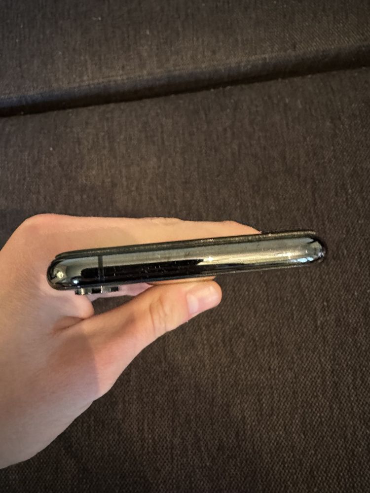 Продам Iphone XS 256 gb