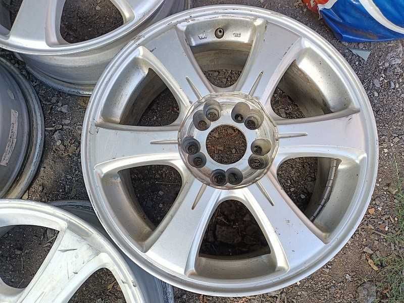 Продам легкосплавные диски на автомашину Mitsubishi