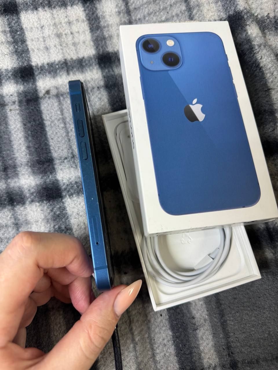 Продам iPhone 13 mini