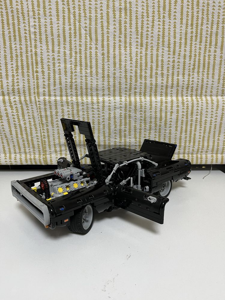 Lego Dodge Charger Fast Furious оригинал, инструкция есть