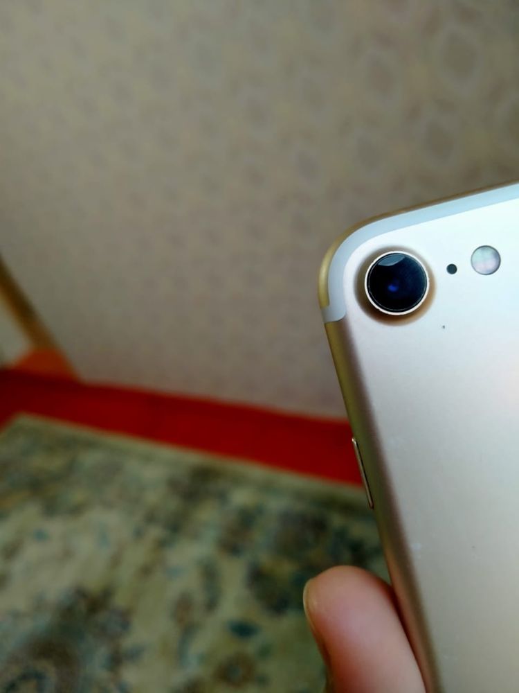 Iphone/Айфон 7 (90000тг )