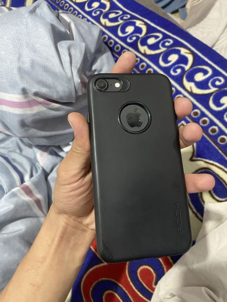 Iphone 7 с чехлом