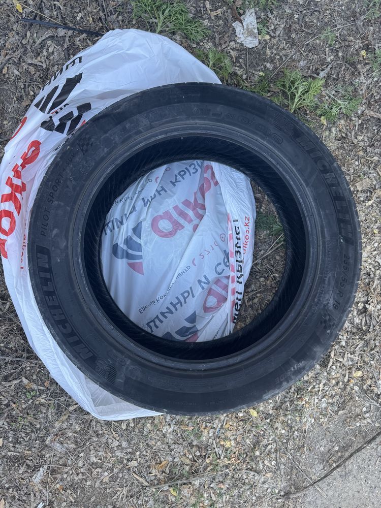 Michelin Pilot Sport 4