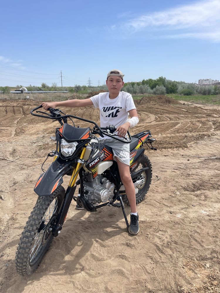 Эндуро Сузуки 250сс
