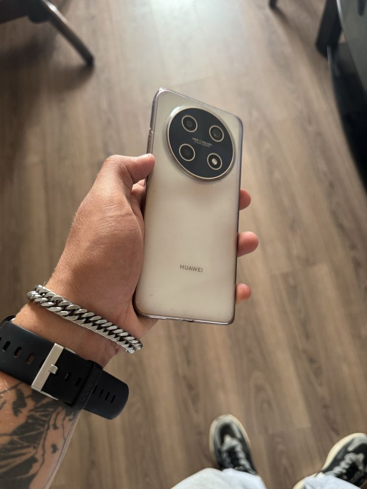 Продам Huawei nova 13i 256 гб