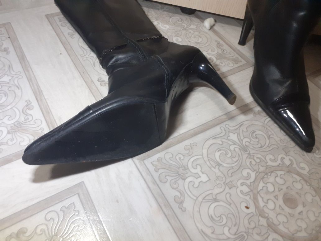 Продам сапоги женские 39размер новые