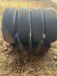 Балон Triangle 215/70R16