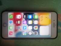 Срочно продам Айфон 7+