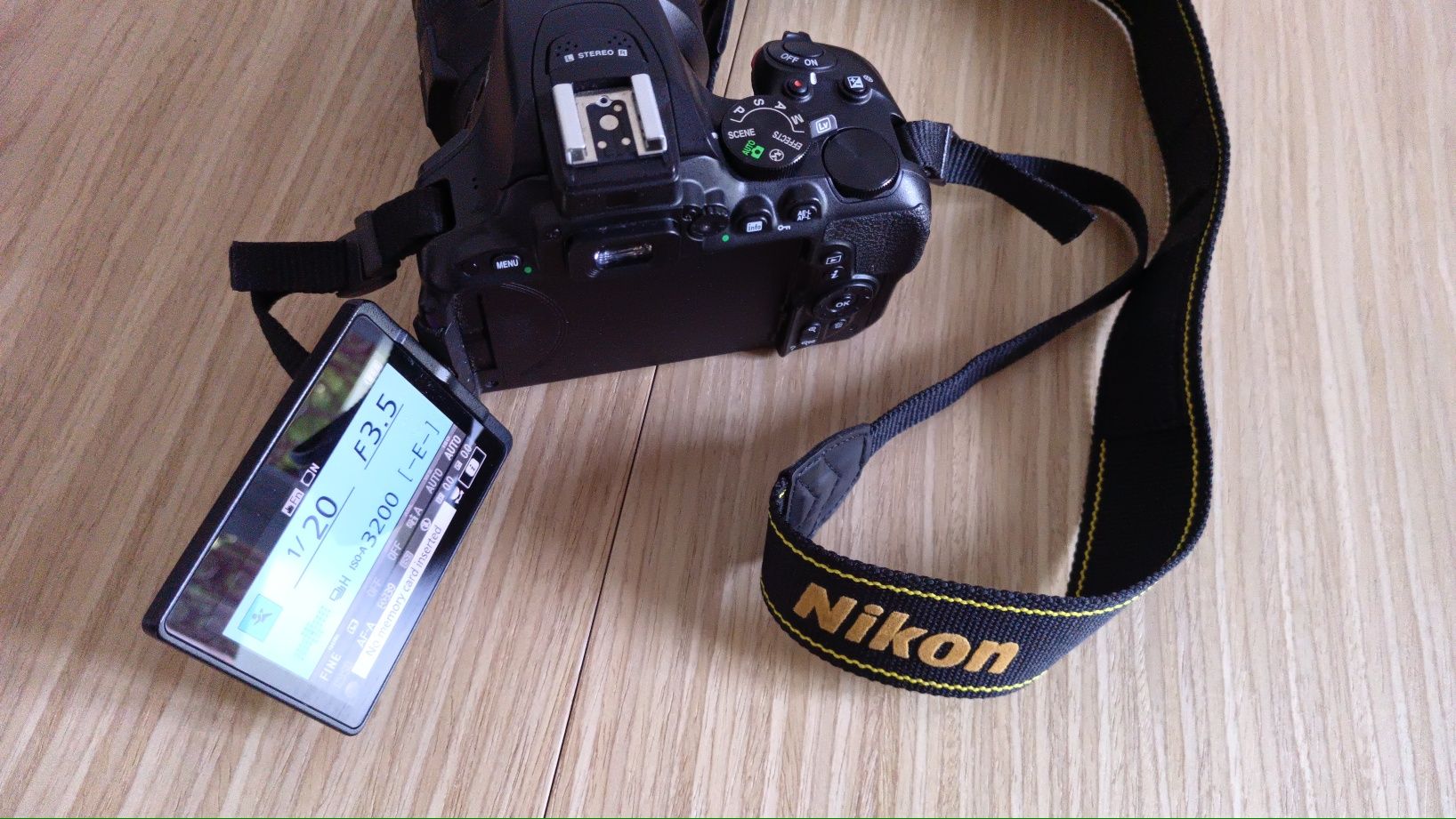 Почти новый Nikon D5500 kit (Nikkor 18-140mm f/3.5-5.6G VR AF-S DX)
