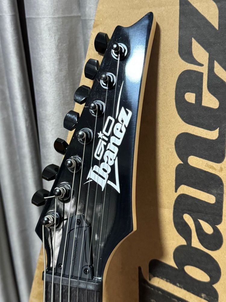Гитара ibanez grg7221qa и комбоусилитель Marshall Mg15
