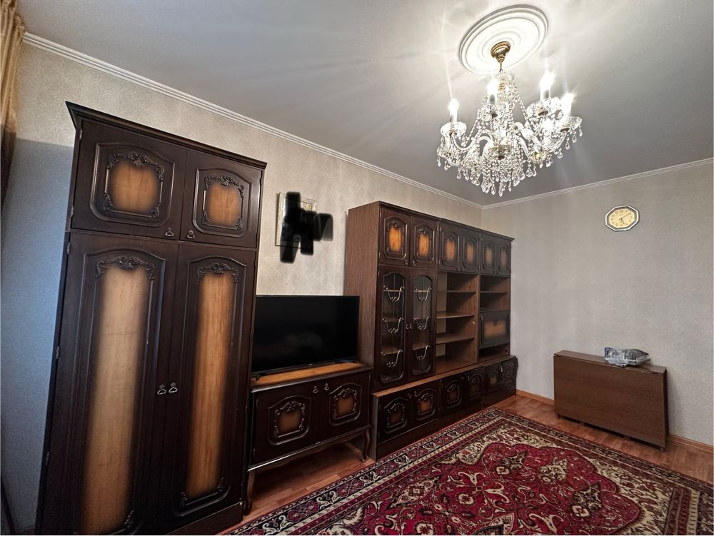 Продадим югославскую стенку )