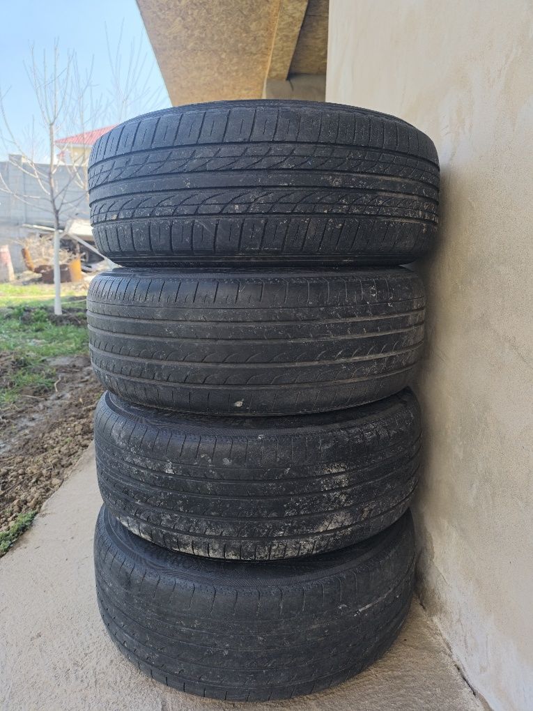 Продам диски с шинами