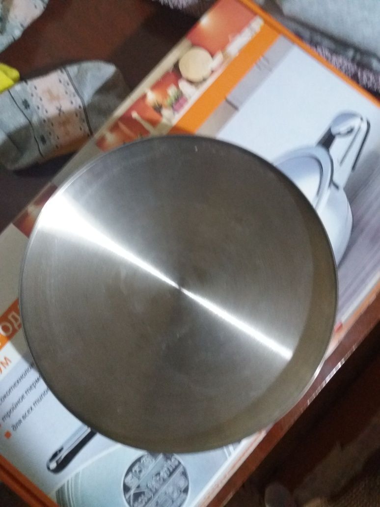 Продам сковороду из нержавеющей стали 18/10