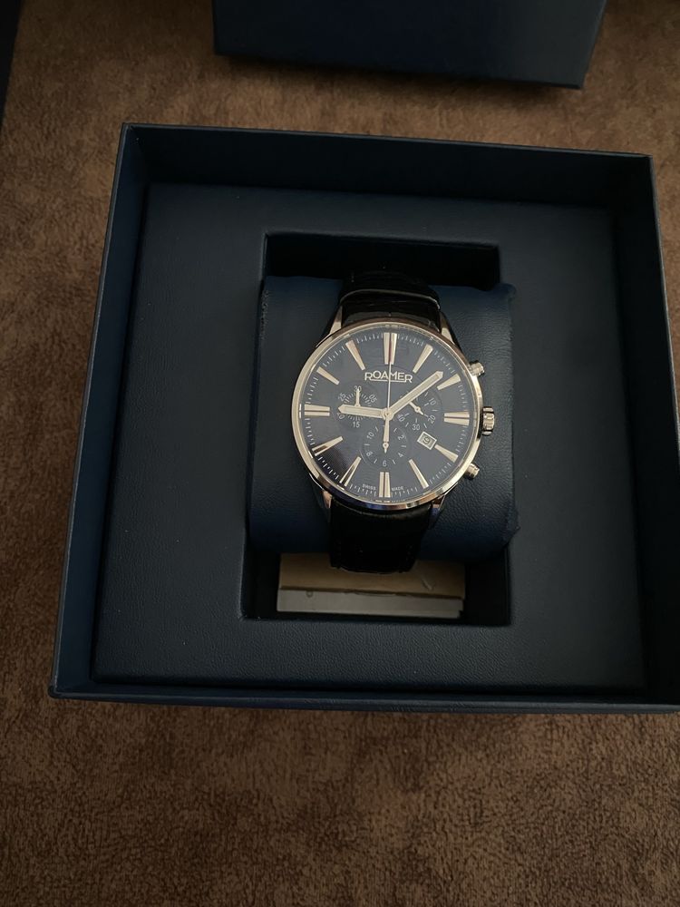 Часы швейцарского бренда Roamer. из коллекции Superior Chrono.